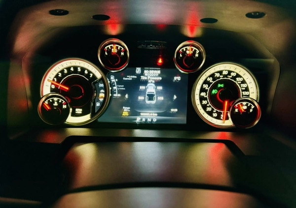 Dodge RAM cena 94000 przebieg: 162000, rok produkcji 2014 z Legnica małe 436